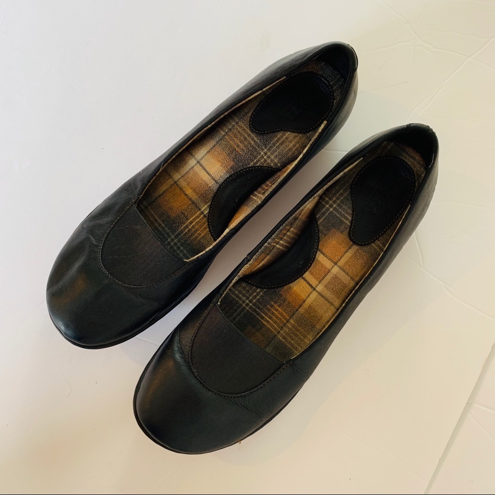 Born Comfort Ballet Flats Leather Black 8.5
